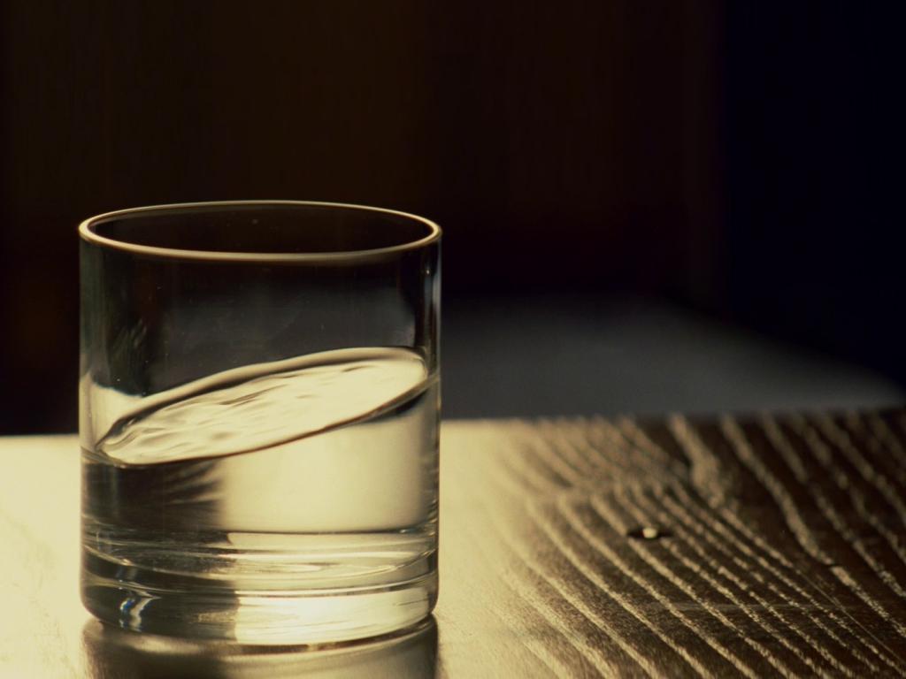 glass Спасительный стакан воды
