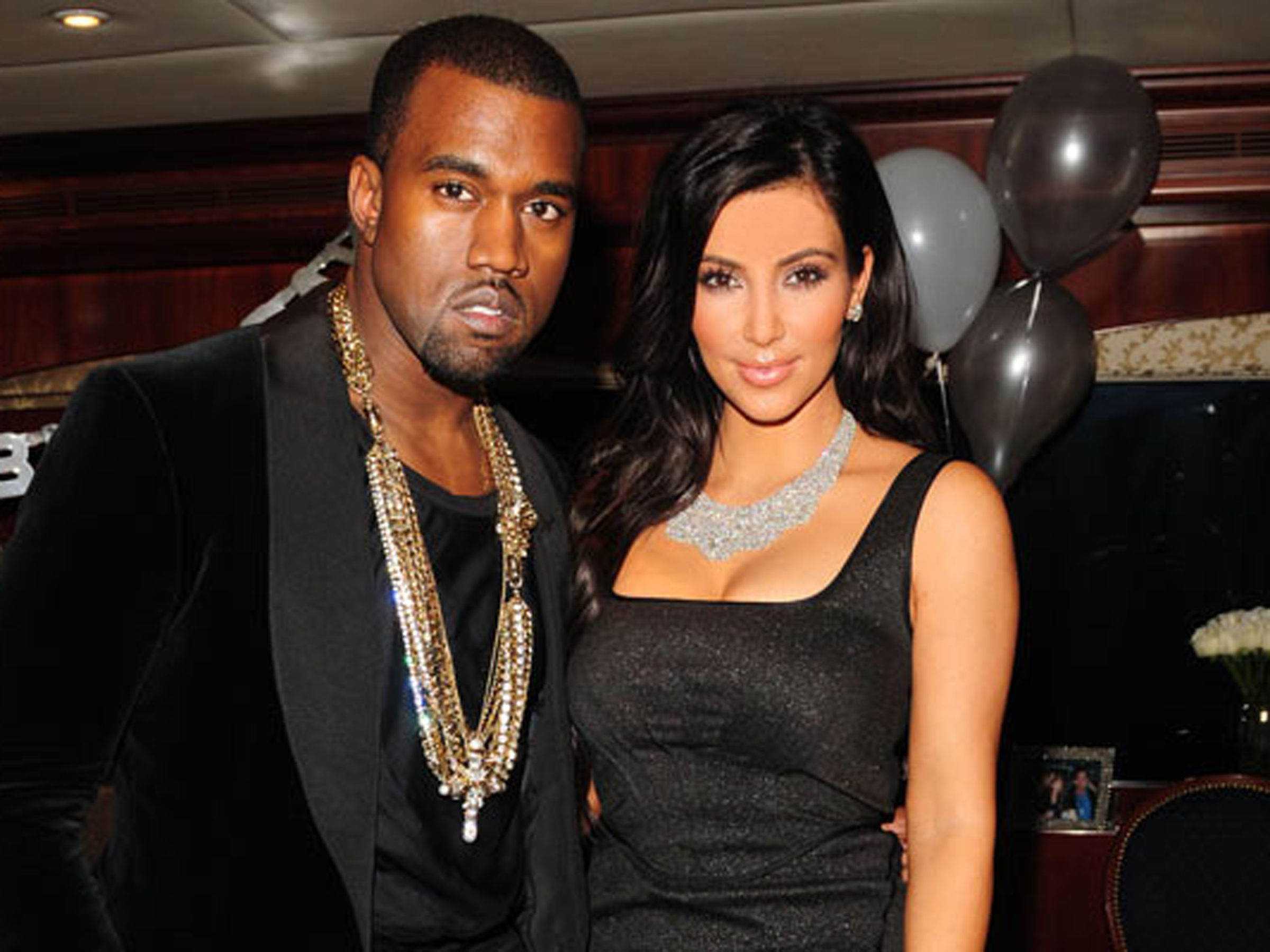 kim-kanye1012 Канье Уэст и Ким Кардашян