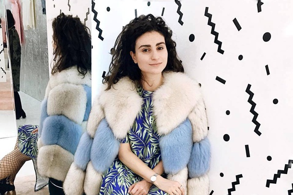 Лилит Саркисян (Lilit Sarkisian) – блоггер, фешн-иллюстратор, редактор картинки Лилит Саркисян (Lilit Sarkisian) – блоггер, фешн-иллюстратор, редактор картинки