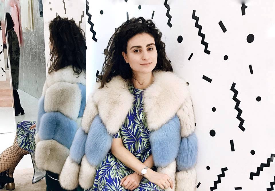 Лилит Саркисян (Lilit Sarkisian) – блоггер, фешн-иллюстратор, редактор Лилит Саркисян (Lilit Sarkisian) – блоггер, фешн-иллюстратор, редактор