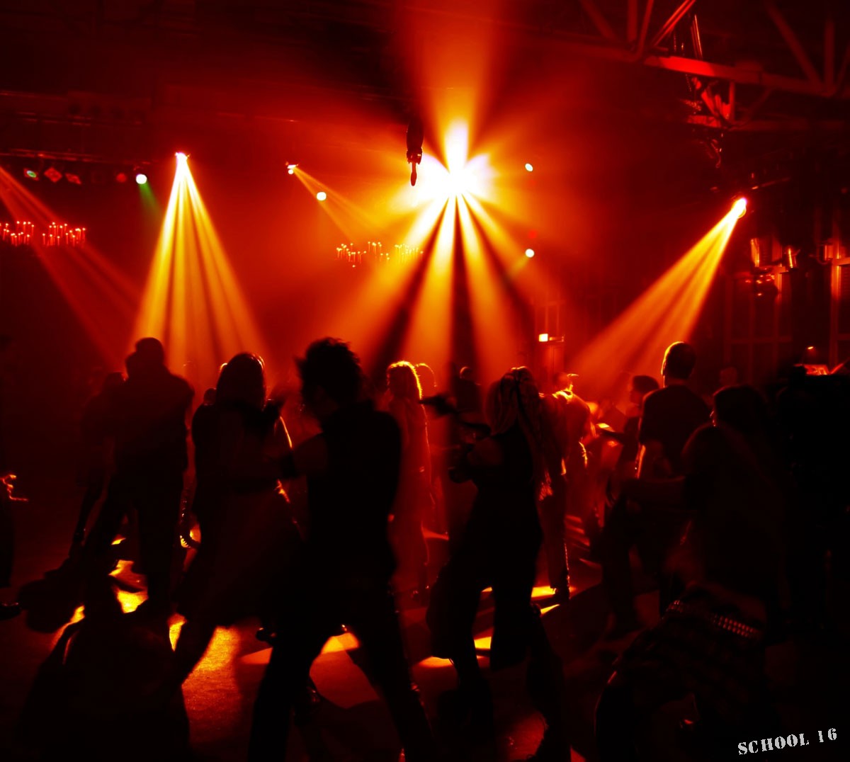 Зачем гетеросексуалы ходят в гей-клубы? Специальный репортаж | Жизнь |  Woman.ua